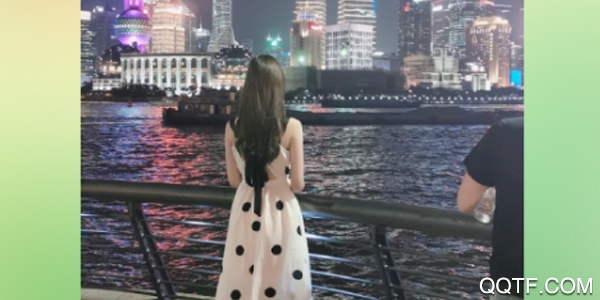 劈劈 劈劈